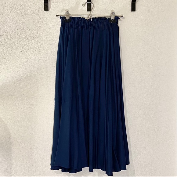 Curator “Grace” Mid Length Skirt - Picture 2 of 3